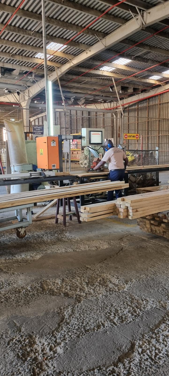Cutting truss members at the saw